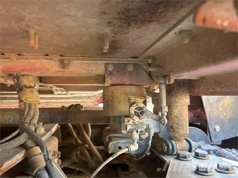 Kenworth T880 6x4 Mixer Truck (Inoperable) Camiones hormigonera