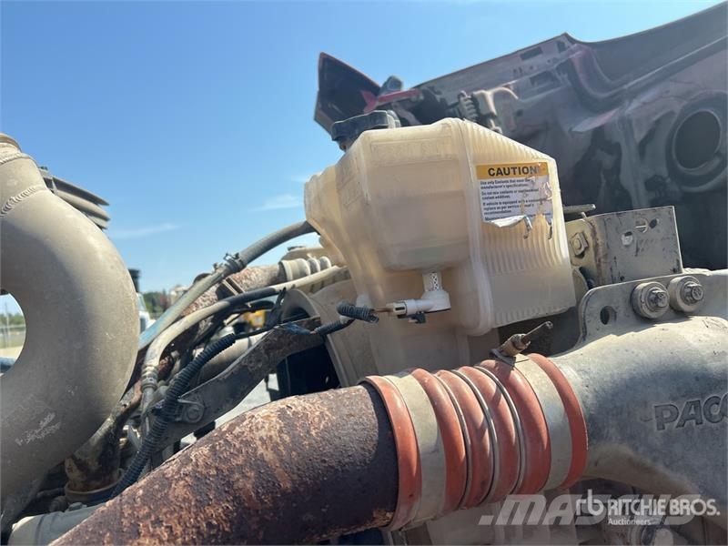 Kenworth T880 6x4 Mixer Truck (Inoperable) Camiones hormigonera