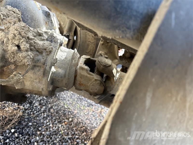 Kenworth T880 6x4 Mixer Truck (Inoperable) Transmikserler