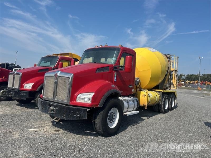 Kenworth T880 6x4 Mixer Truck (Inoperable) Camiones hormigonera