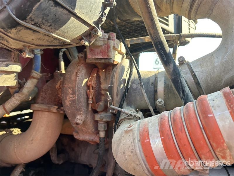 Kenworth T880 6x4 Mixer Truck Betonvedēji