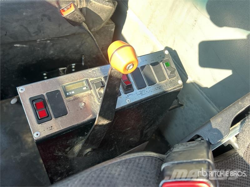 Kenworth T880 6x4 Mixer Truck Betonvedēji