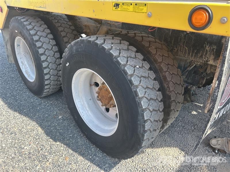 Kenworth T880 6x4 Mixer Truck (Inoperable) Camiones hormigonera