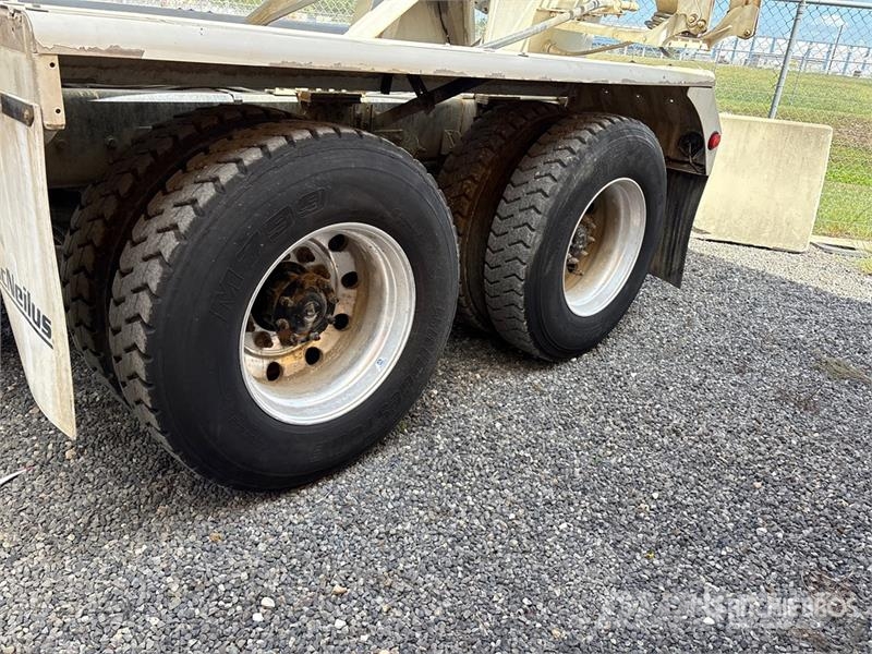 Kenworth T880 6x4 Mixer Truck (Inoperable) Transmikserler