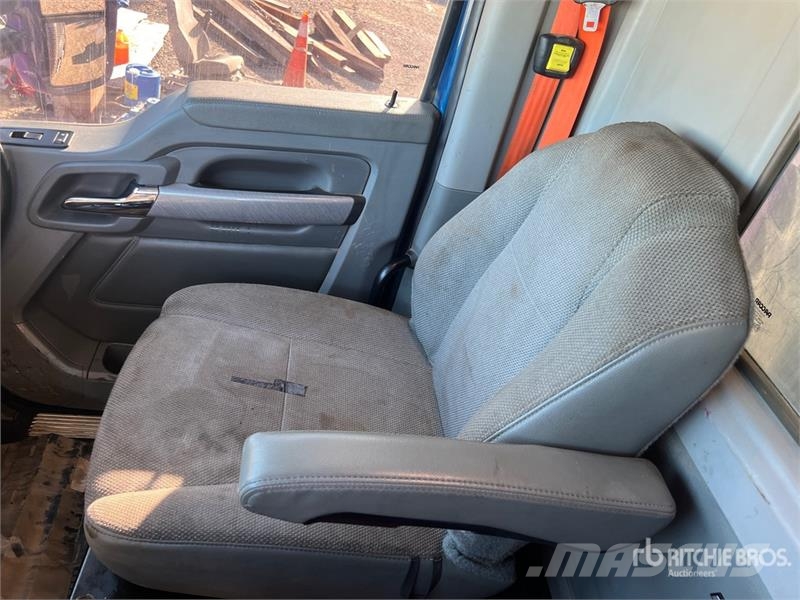 Kenworth T880 6x4 Quad/A Dump Truck Damperli kamyonlar