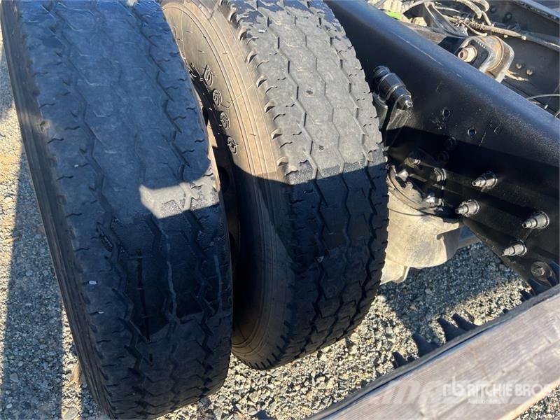 Kenworth T880 8x4 Cab and Chassis Kabinen