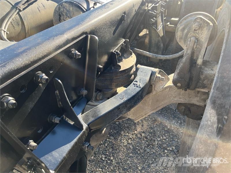 Kenworth T880 8x4 Cab and Chassis Kabinen