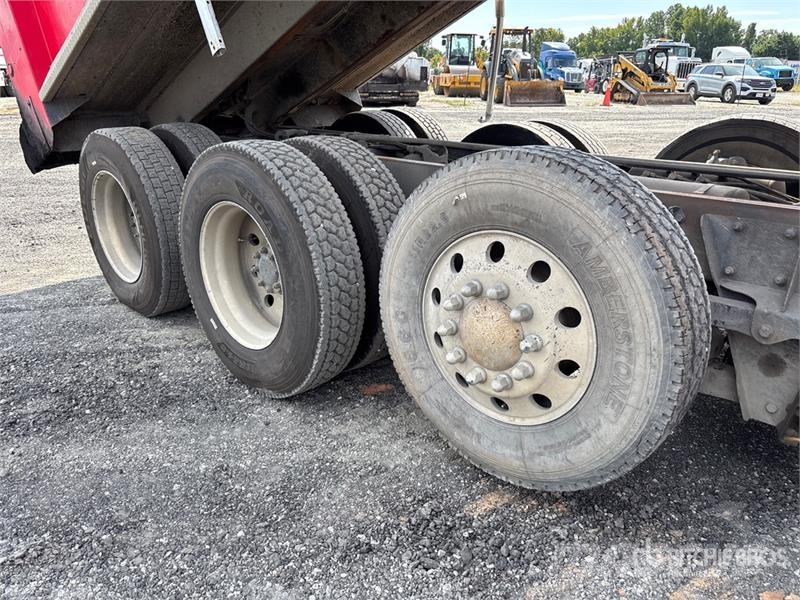 Kenworth W900 شاحنات قلابة