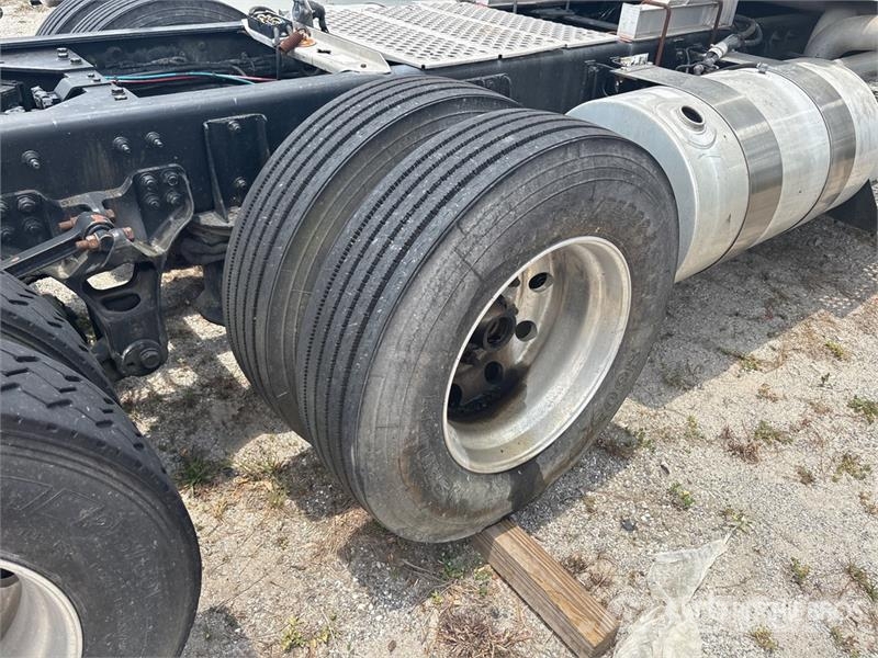 Kenworth W900 Vetopöytäautot