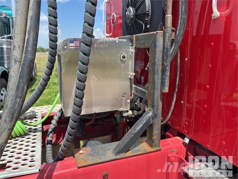 Kenworth W900 Prime Movers