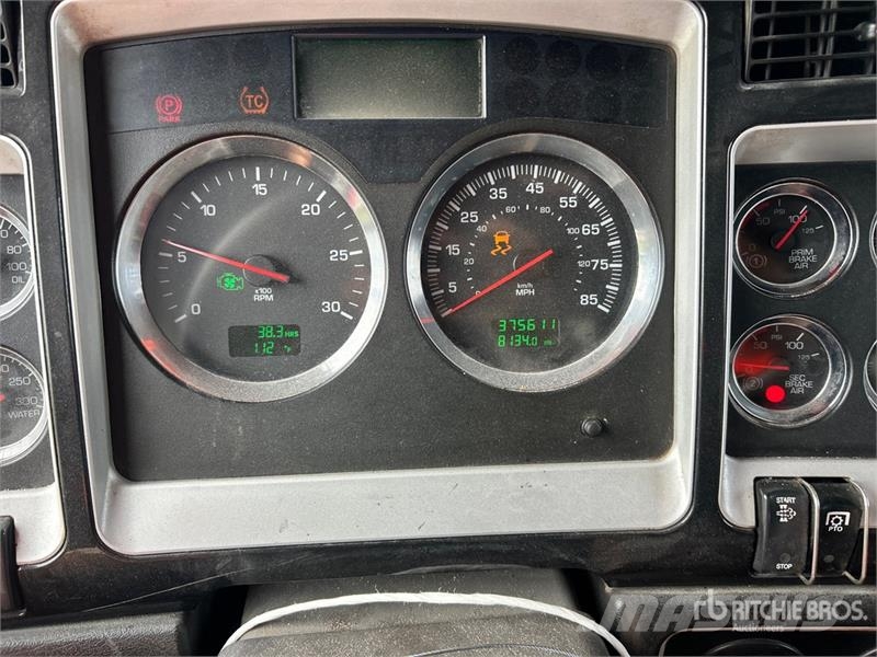 Kenworth W900 Vetopöytäautot