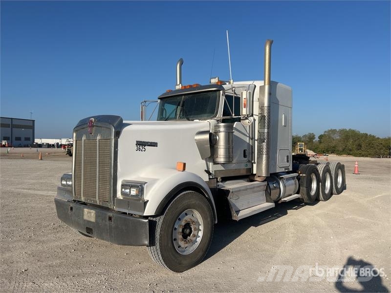 Kenworth W900 Τράκτορες
