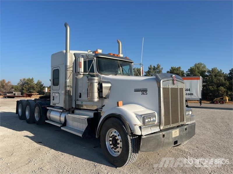Kenworth W900 Τράκτορες