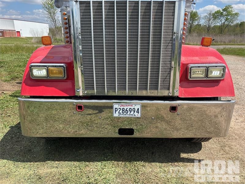 Kenworth W900 Prime Movers