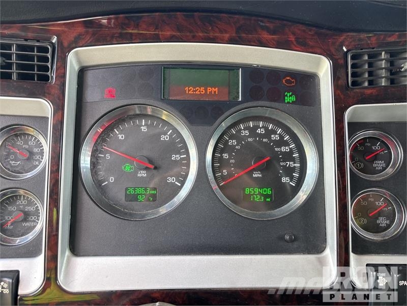 Kenworth W900 Prime Movers