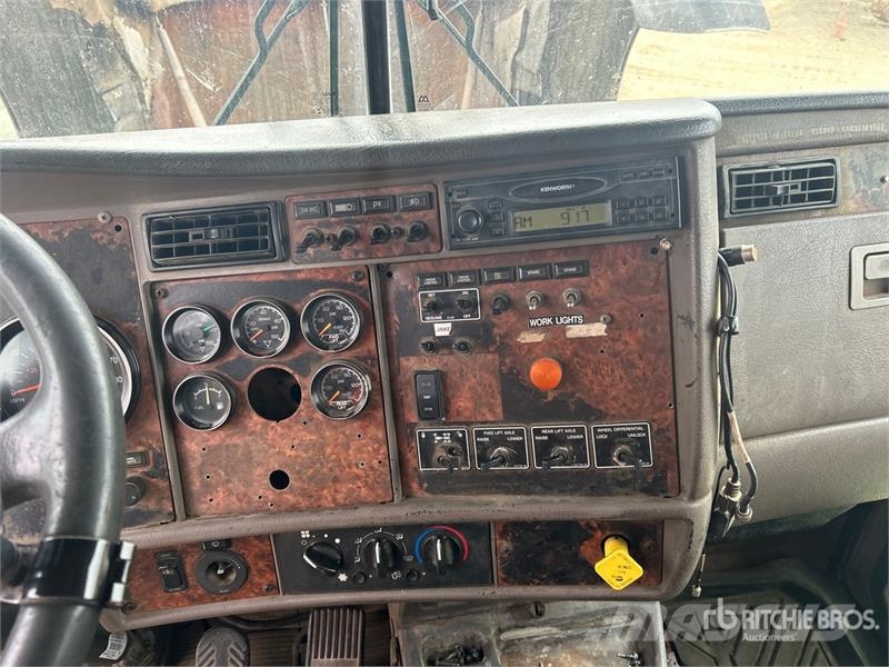 Kenworth W900 Pašizgāzējs