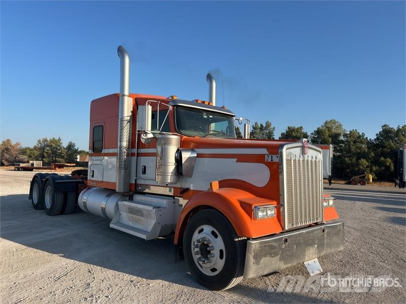 Kenworth W900 Τράκτορες
