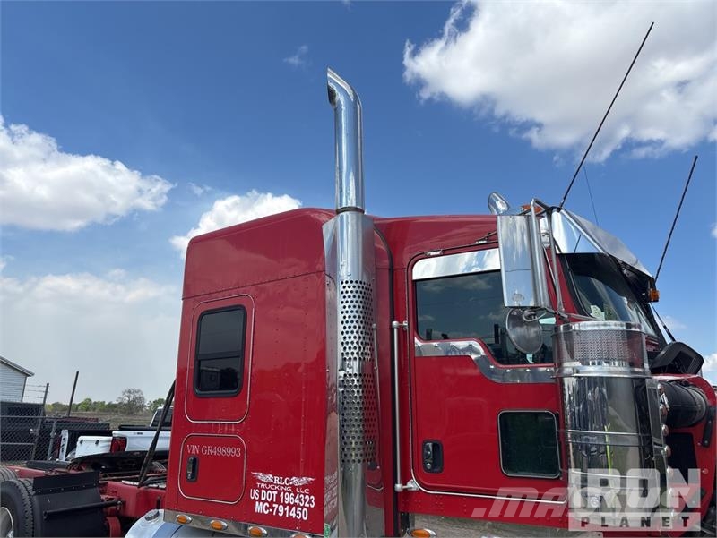 Kenworth W900 Prime Movers
