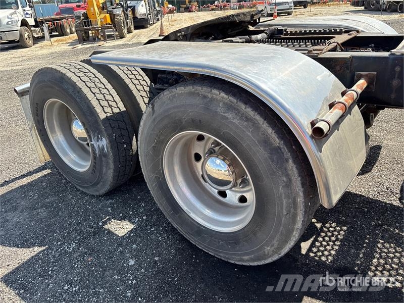 Kenworth W900 Vilcēji