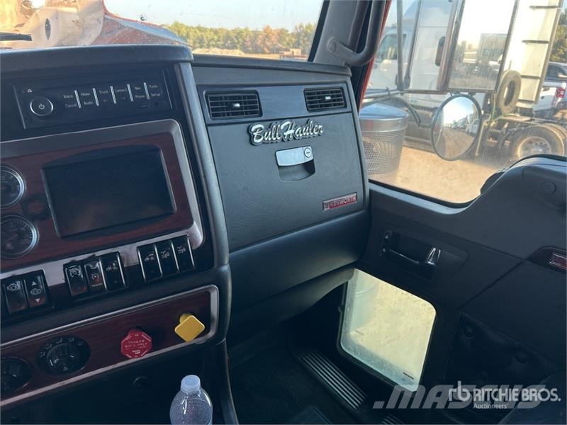 Kenworth W900 Τράκτορες