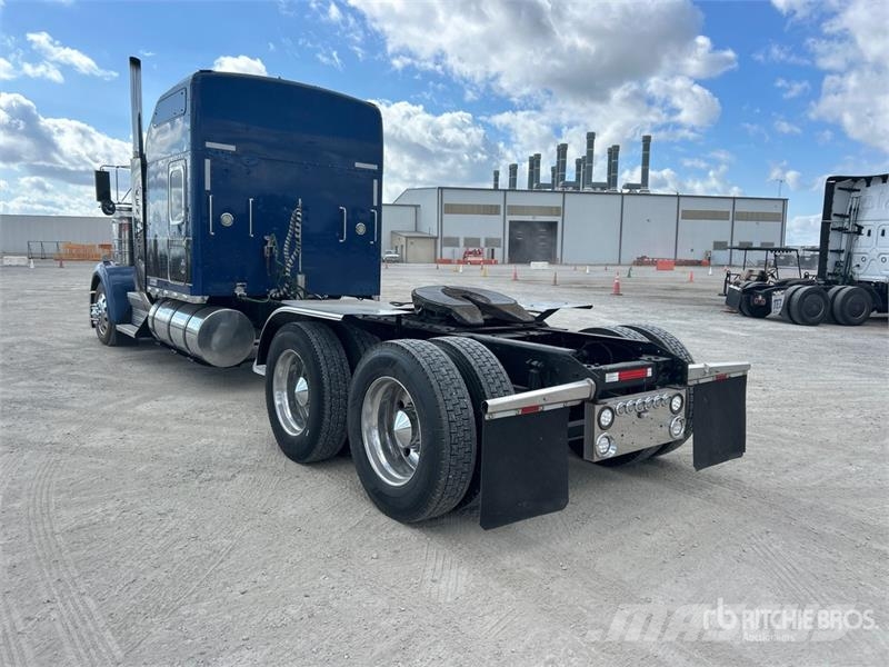 Kenworth W900 Vilcēji