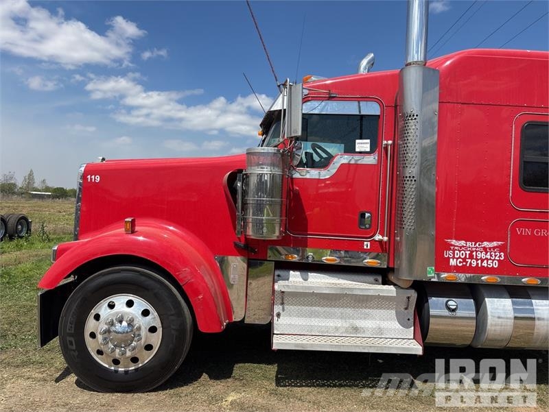 Kenworth W900 Prime Movers