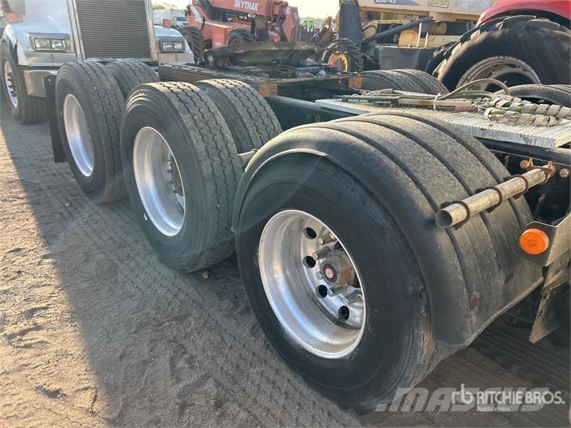 Kenworth W900 Τράκτορες
