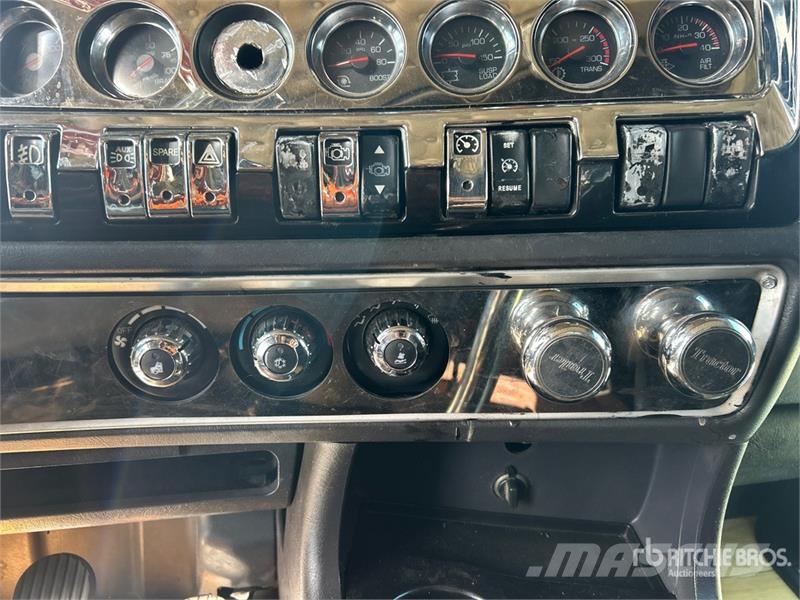 Kenworth W900 Vilcēji