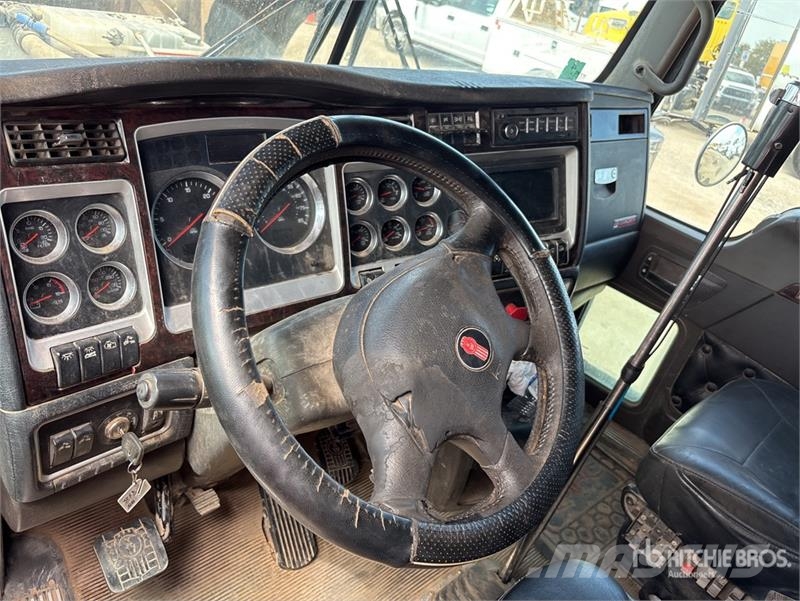 Kenworth W900 Tractor Units