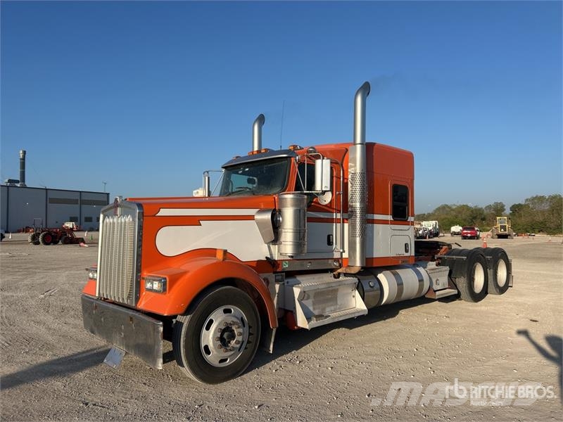 Kenworth W900 Τράκτορες