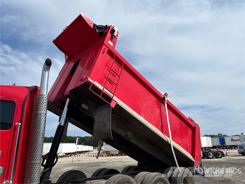 Kenworth W900 شاحنات قلابة