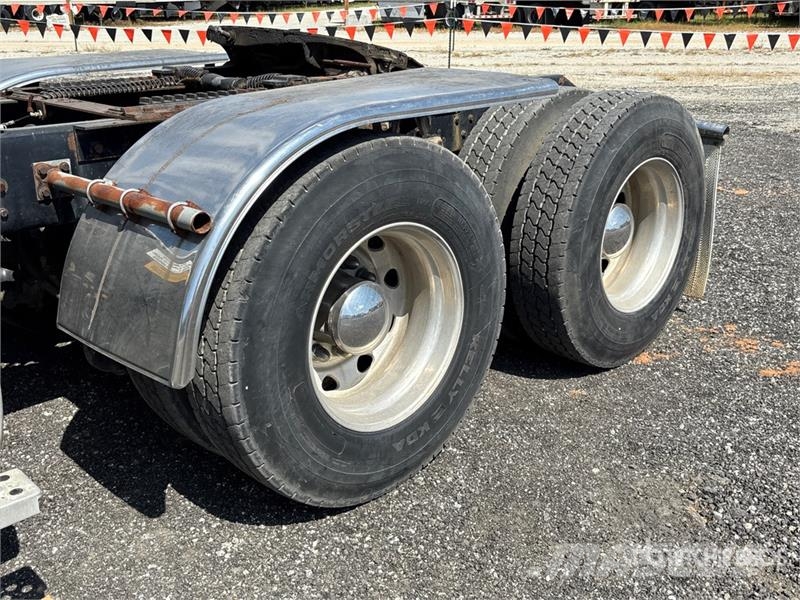 Kenworth W900 Vilcēji