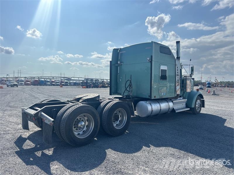 Kenworth W900 Nyergesvontatók