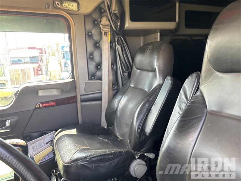 Kenworth W900 Prime Movers