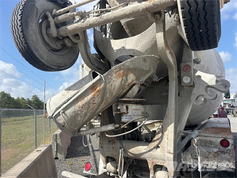 Kenworth W900 8x4 Mixer Truck (Inoperable) Avtomešalci za beton