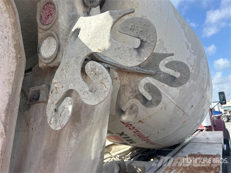 Kenworth W900 8x4 Mixer Truck (Inoperable) Avtomešalci za beton