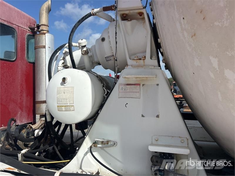 Kenworth W900 8x4 Mixer Truck (Inoperable) Avtomešalci za beton