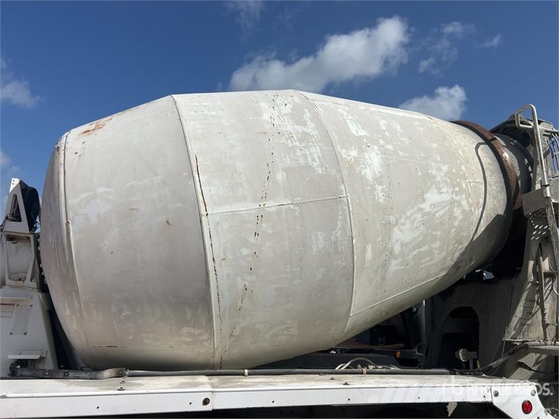 Kenworth W900 8x4 Mixer Truck (Inoperable) Avtomešalci za beton
