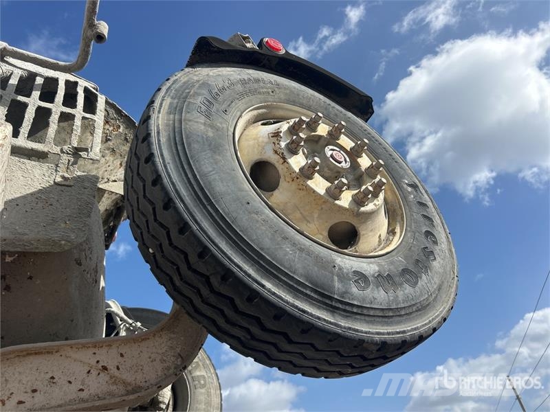 Kenworth W900 8x4 Mixer Truck (Inoperable) Avtomešalci za beton