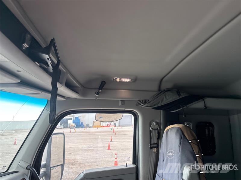 Kenworth W990 6x4 Sleeper Tow Truck Vehículos de reciclaje