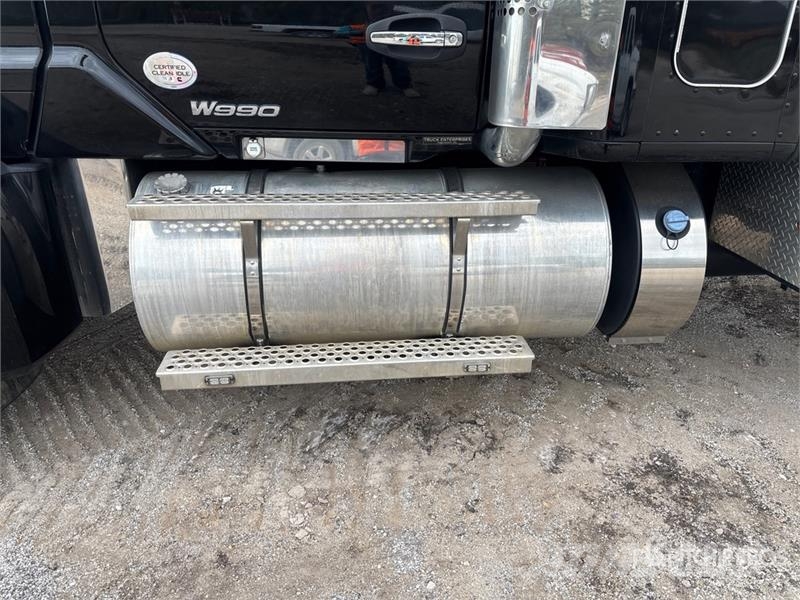 Kenworth W990 6x4 Sleeper Tow Truck Vehículos de reciclaje