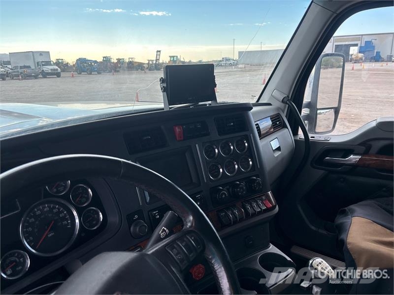 Kenworth W990 6x4 Sleeper Tow Truck Vehículos de reciclaje