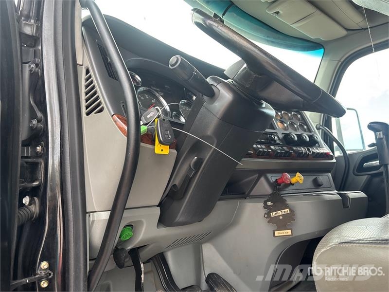 Kenworth W990 6x4 Sleeper Tow Truck Vehículos de reciclaje