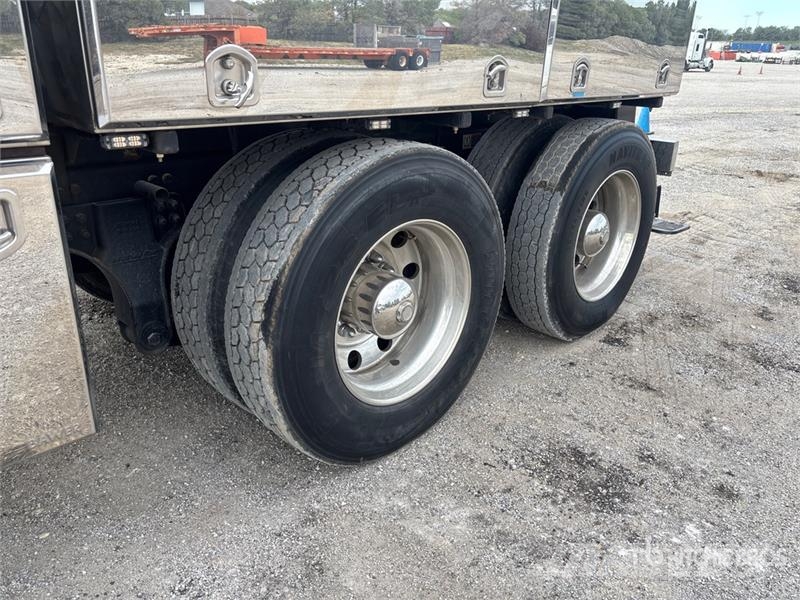 Kenworth W990 6x4 Sleeper Tow Truck Vehículos de reciclaje