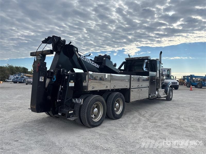 Kenworth W990 6x4 Sleeper Tow Truck Vehículos de reciclaje