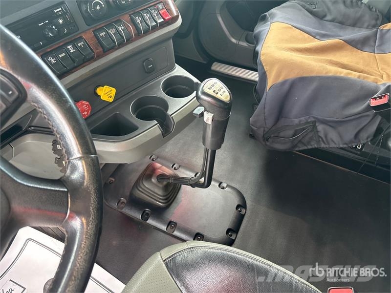 Kenworth W990 6x4 Sleeper Tow Truck Vehículos de reciclaje