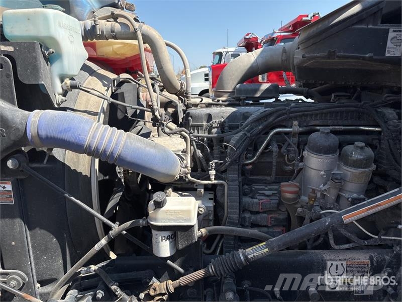 Kenworth W990 6x4 T/A Sleeper Truck Tractor Vlačilci