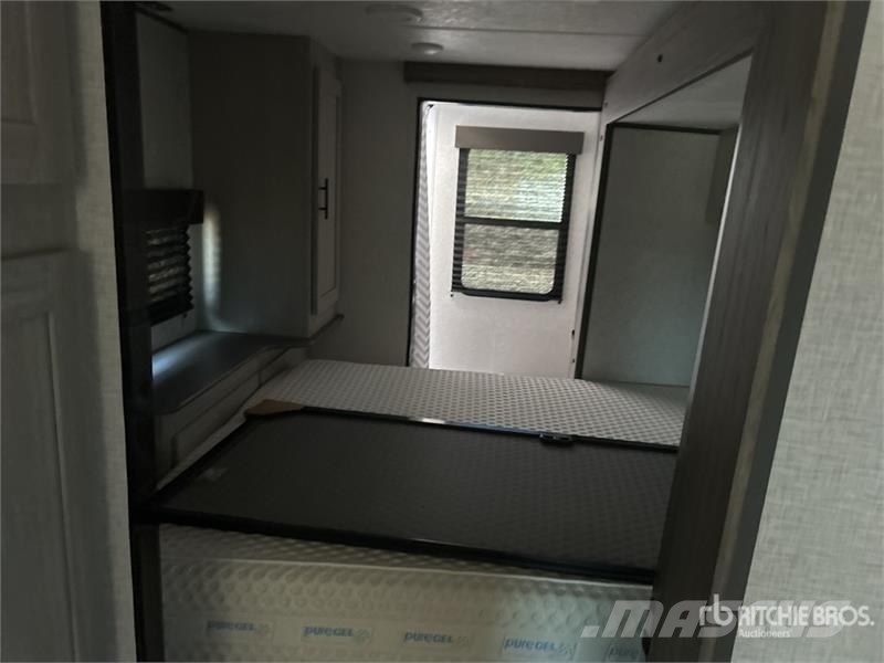 Keystone RV ZR390DB25 40 ft T/A Travel Trailer Other trailers