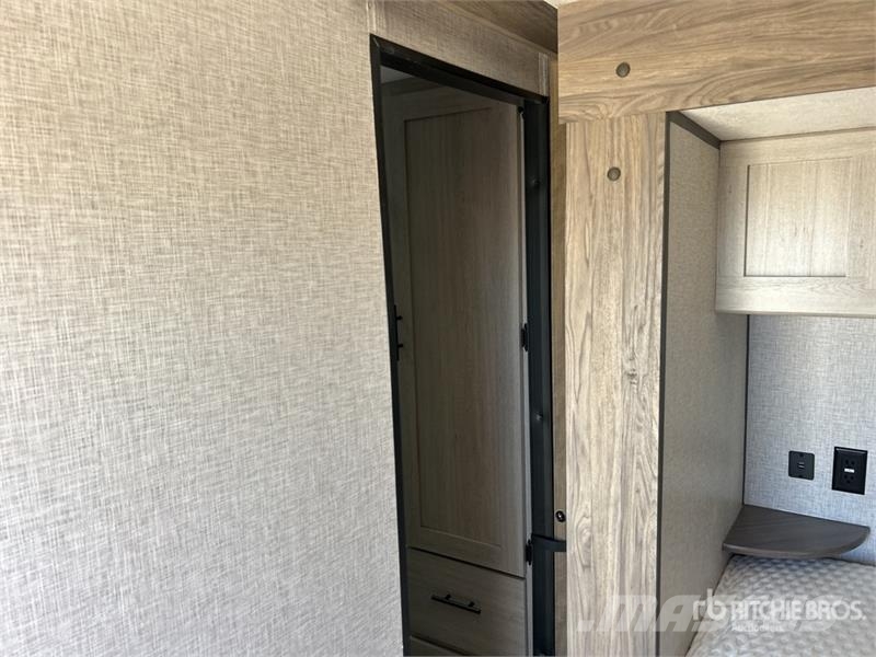 Keystone RV ZR390DB25 40 ft T/A Travel Trailer Other trailers