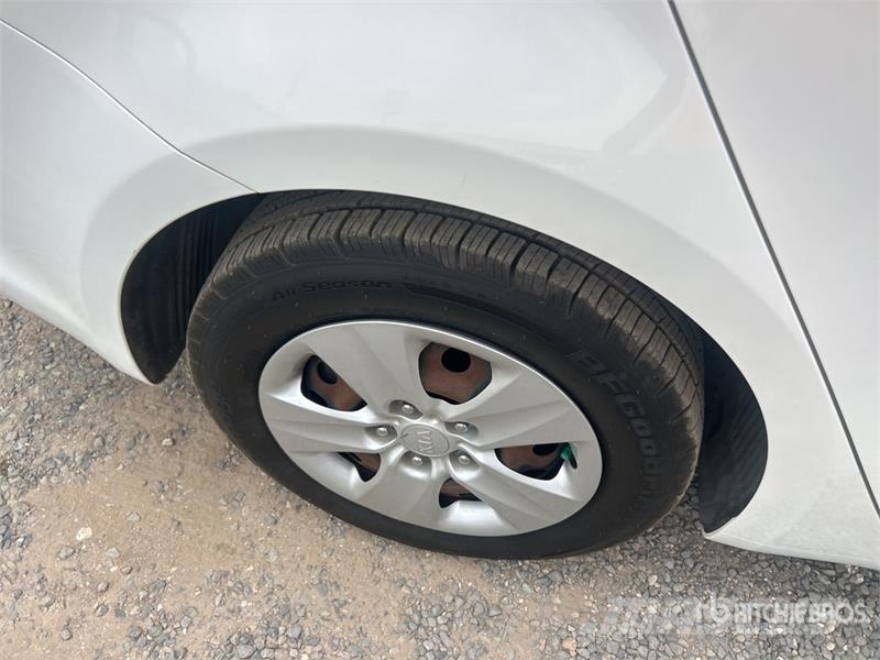 Kia Forte Kistehergépjárművek